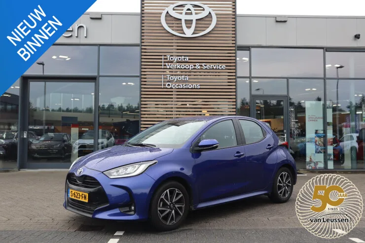Toyota Yaris (2023) — foto 1