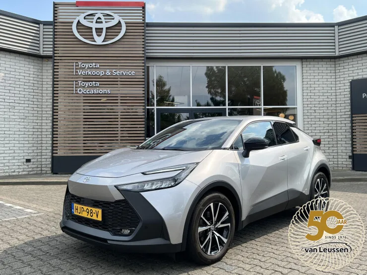 Toyota C hr (2025) — foto 1