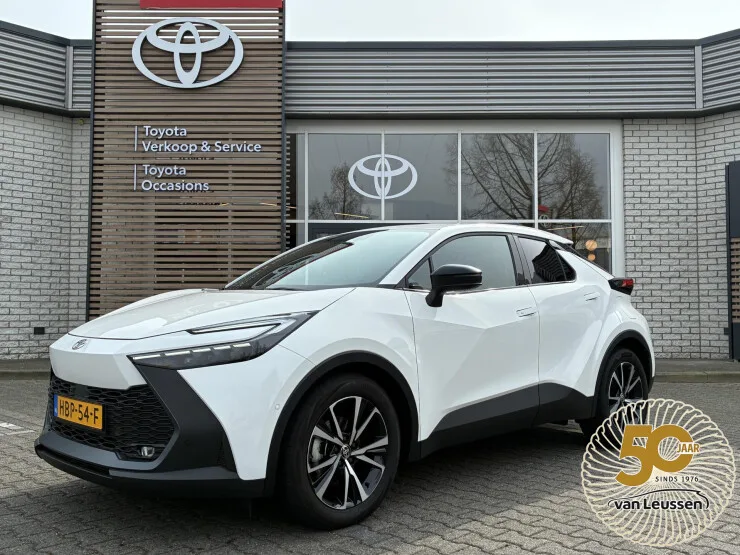 Toyota C hr (2025) — foto 1