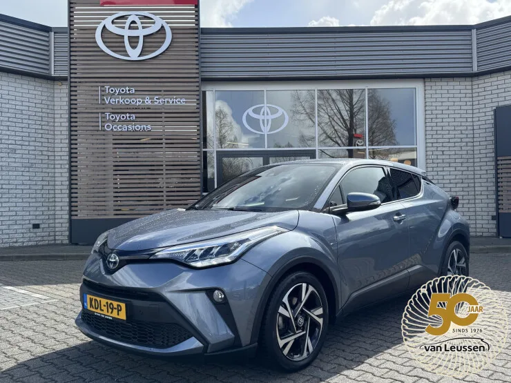 Toyota C hr (2023) — foto 1