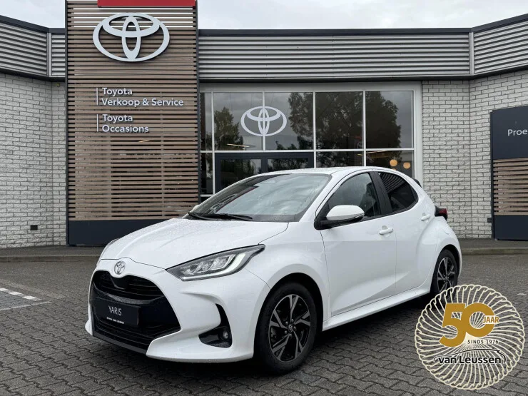 Toyota Yaris (2025) — foto 1