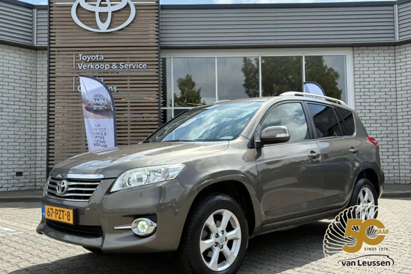 Toyota RAV4 (2011)