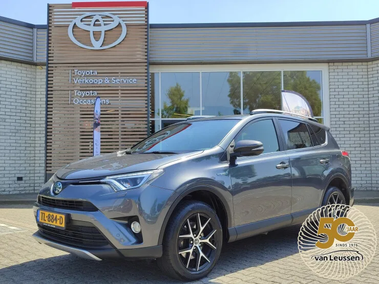 Toyota RAV4 (2018) — foto 1