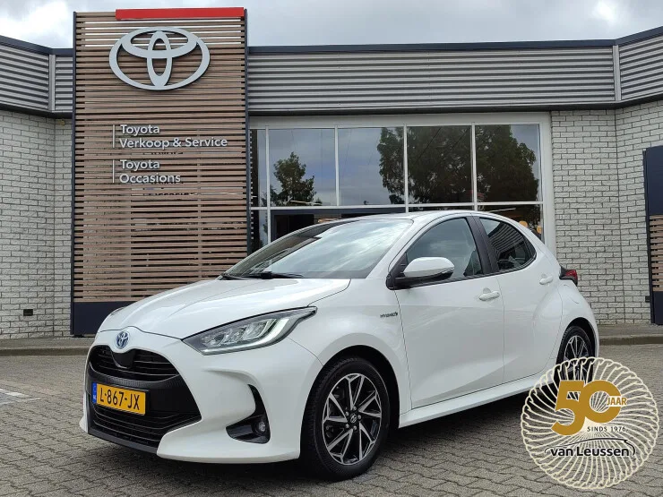Toyota Yaris (2021) — foto 1