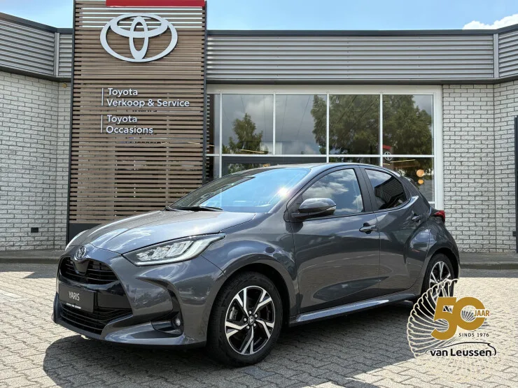 Toyota Yaris (2024) — foto 1