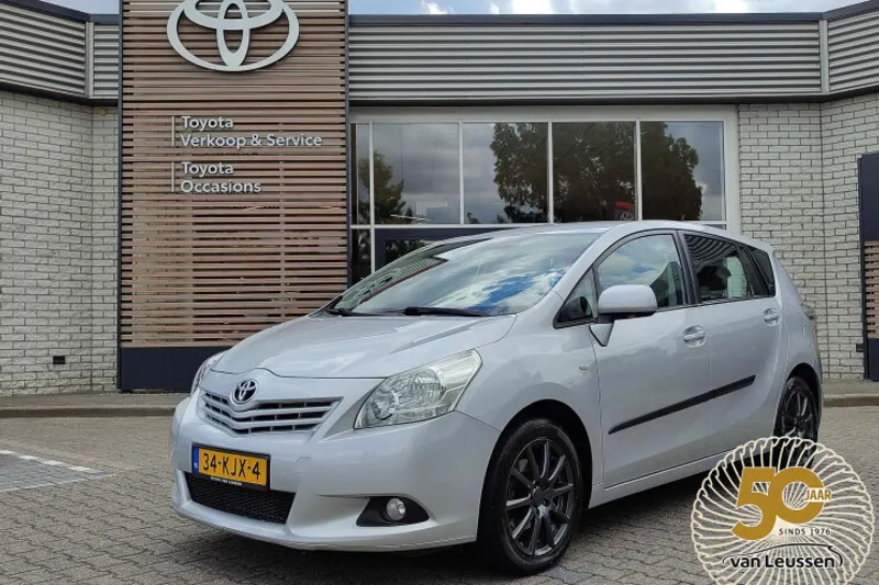 Toyota Verso (2010)