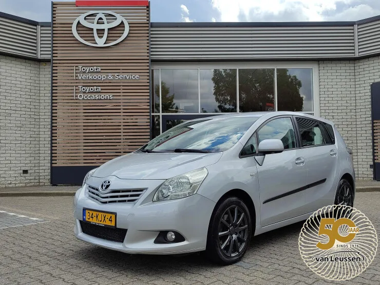 Toyota Verso (2010) — foto 1