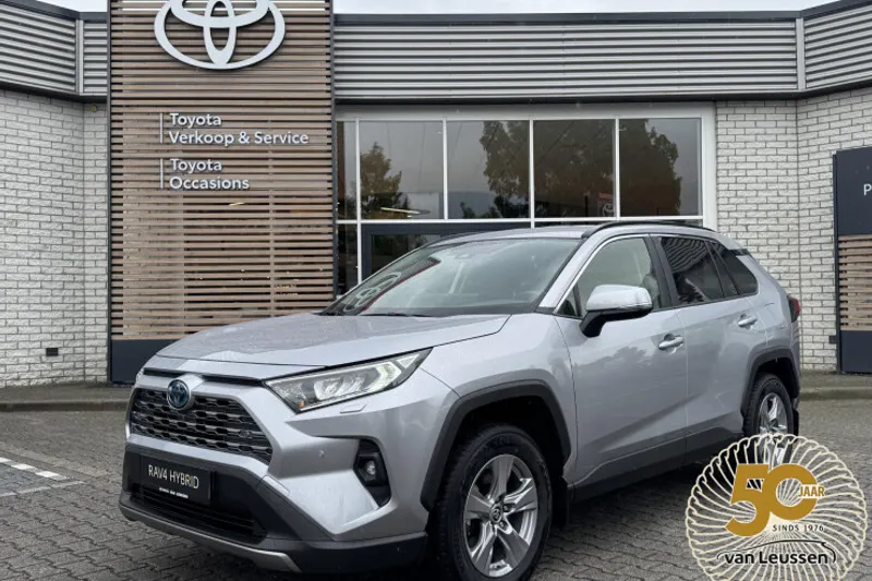 Toyota RAV4 (2024)