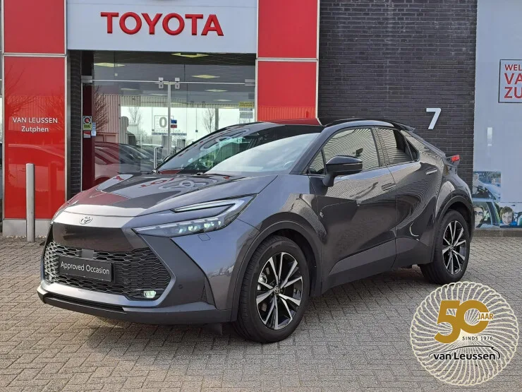 Toyota C hr (2024) — foto 1