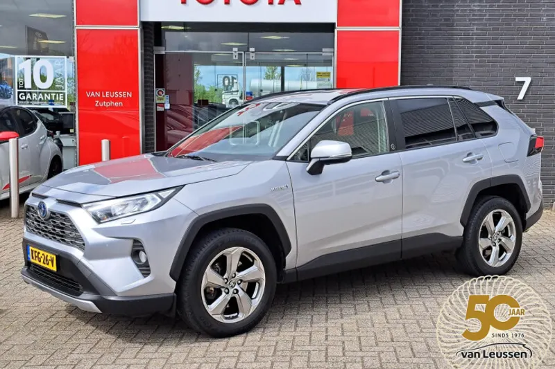 Toyota RAV4 (2021)