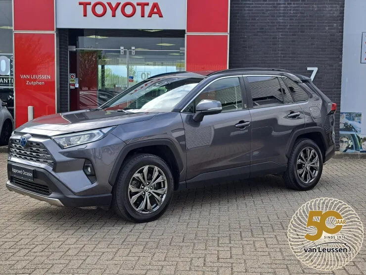 Toyota RAV4 (2022) — foto 1