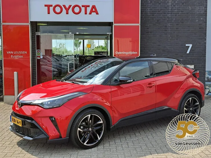Toyota C hr (2023) — foto 1