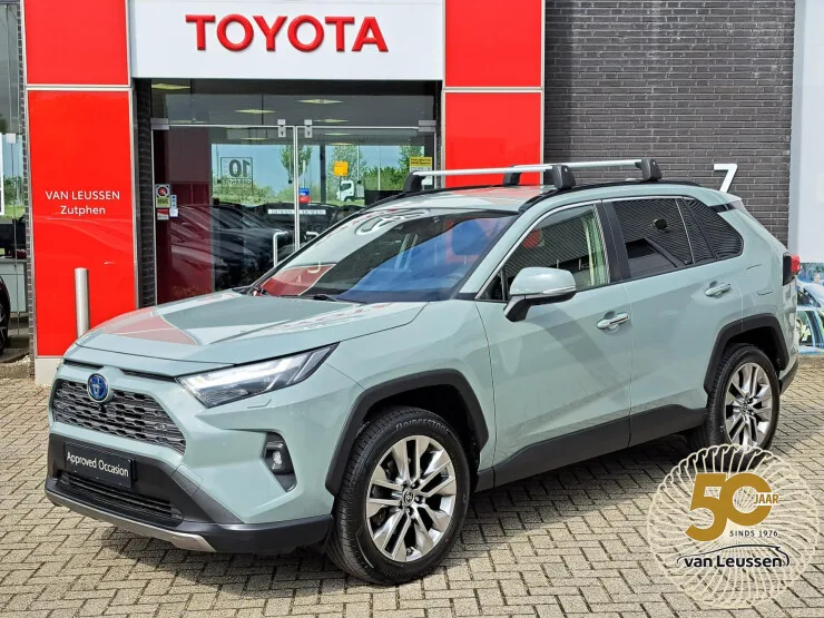 Toyota RAV4 (2023) — foto 1