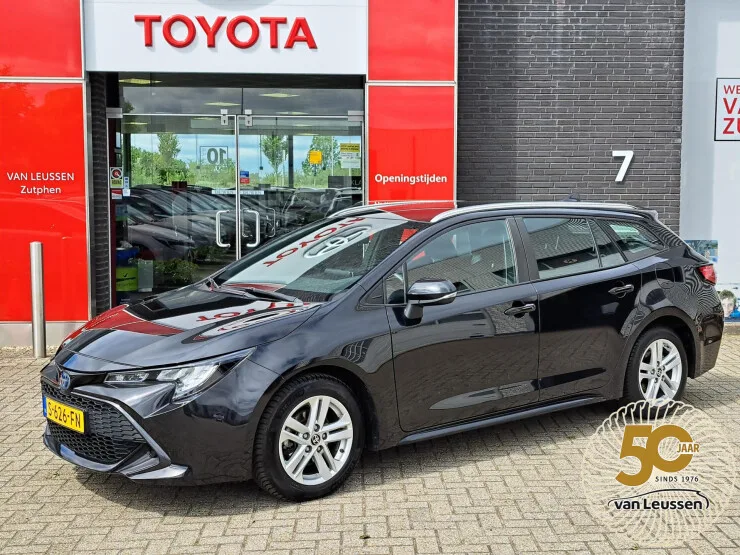 Toyota Corolla (2023) — foto 1