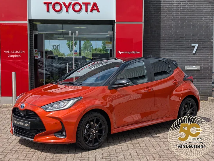 Toyota Yaris (2023) — foto 1
