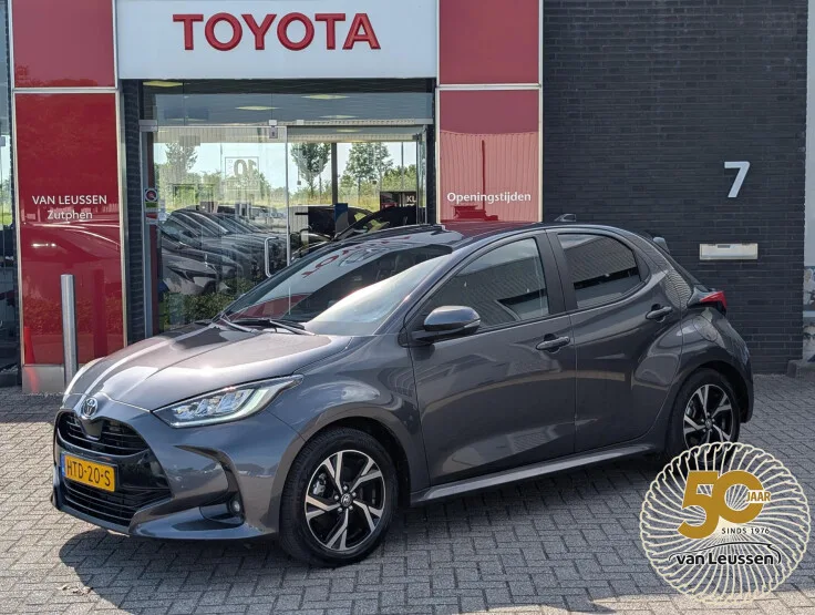 Toyota Yaris (2025) — foto 1
