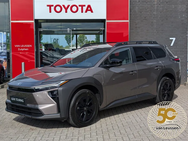 Toyota bZ4X (2026) — foto 1