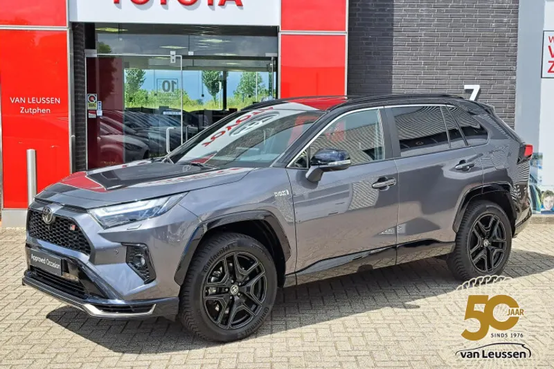 Toyota RAV4 (2025)