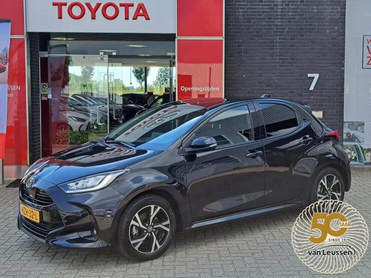 Toyota Yaris (2025) — foto 1