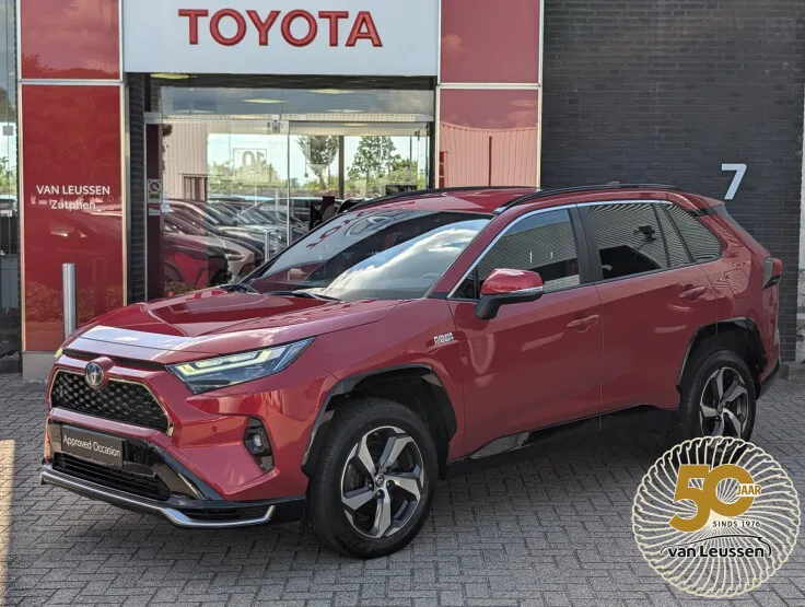 Toyota RAV4 (2022) — foto 1