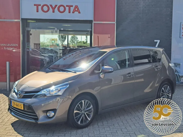 Toyota Verso (2016) — foto 1