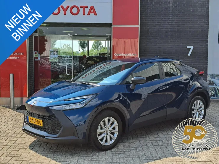 Toyota C hr (2024) — foto 1