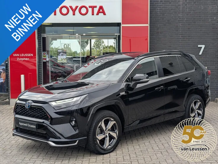 Toyota RAV4 (2022) — foto 1