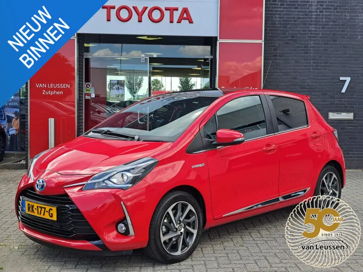 Toyota Yaris (2017) — foto 1