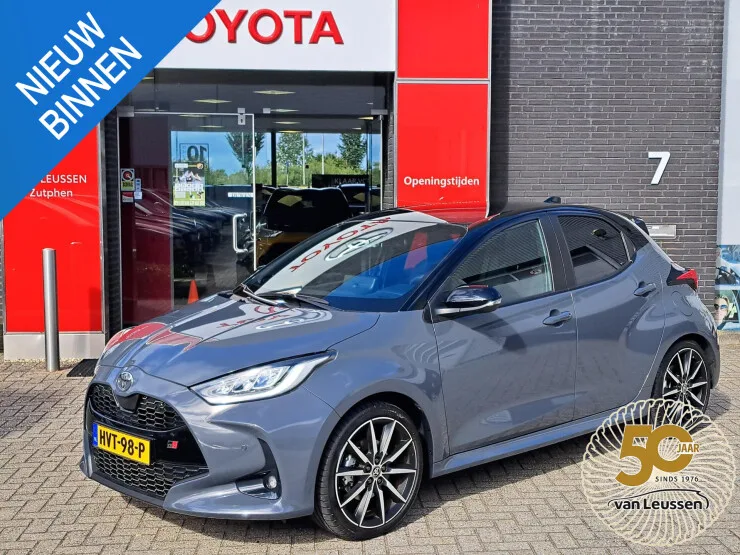 Toyota Yaris (2025) — foto 1