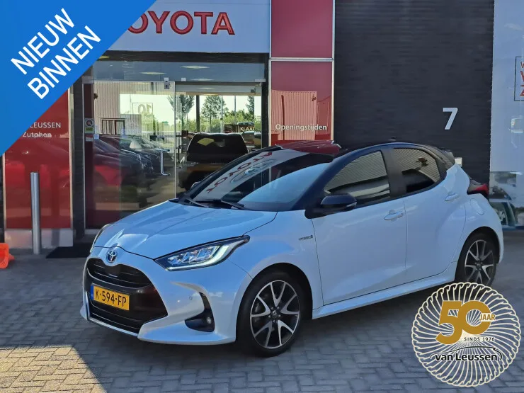 Toyota Yaris (2020) — foto 1