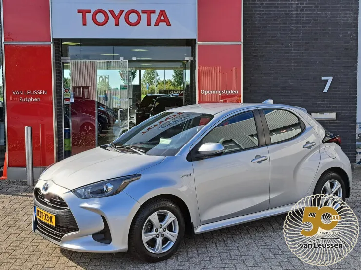 Toyota Yaris (2021) — foto 1