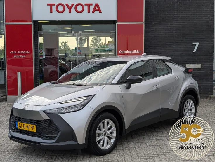 Toyota C-HR (2024) — foto 1