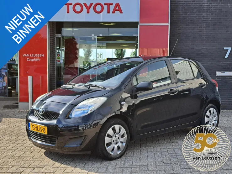 Toyota Yaris (2010) — foto 1