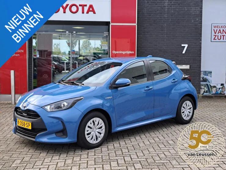 Toyota Yaris (2021) — foto 1