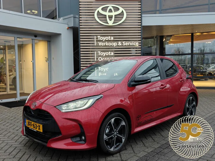 Toyota Yaris (2025) — foto 1