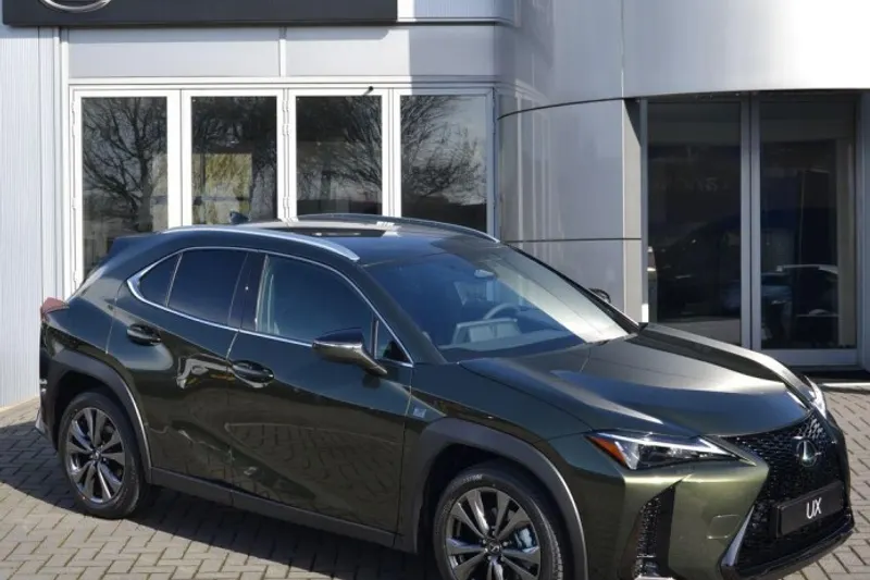 Lexus UX (2026)