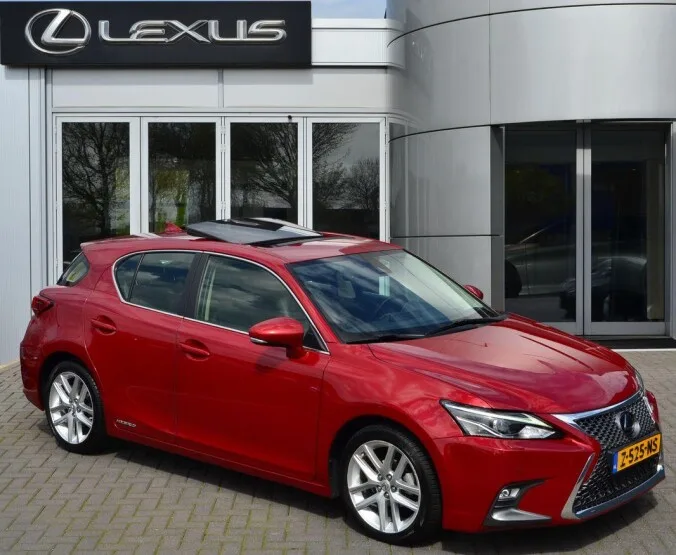 Lexus CT (2018) — foto 1