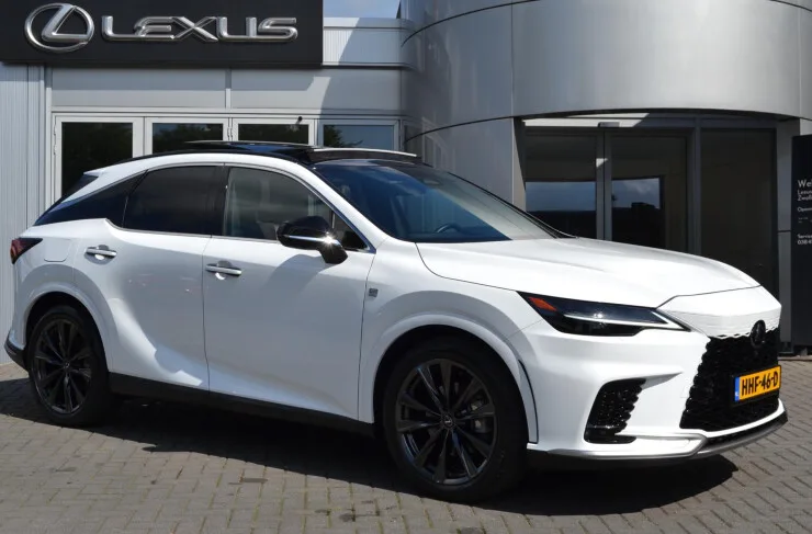 Lexus RX (2024) — foto 1