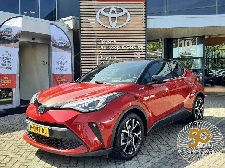 Toyota C hr (2020) — foto 1