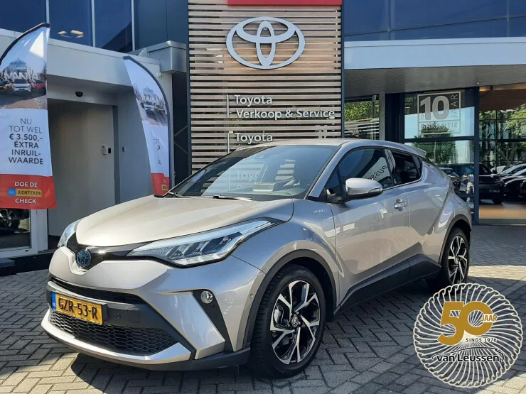 Toyota C hr (2021) — foto 1