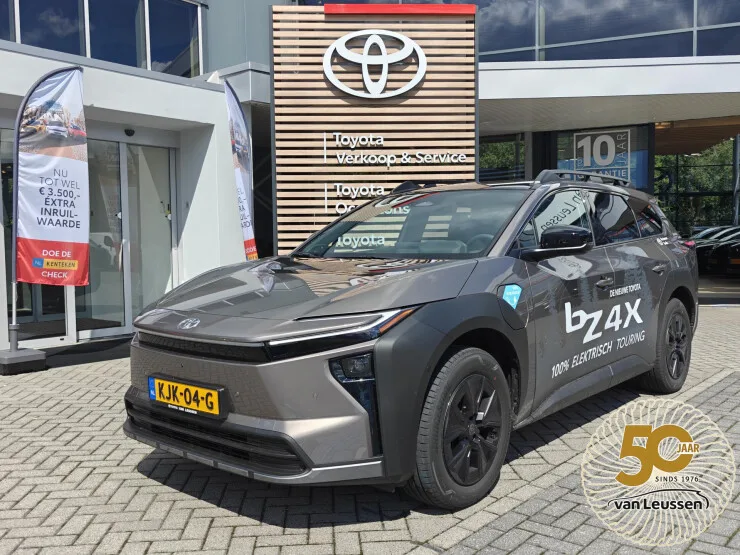 Toyota bZ4X (2026) — foto 1