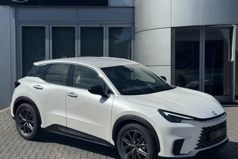 Lexus LBX (2026)