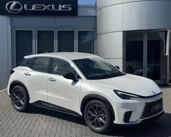 Lexus LBX (2026) — foto 1