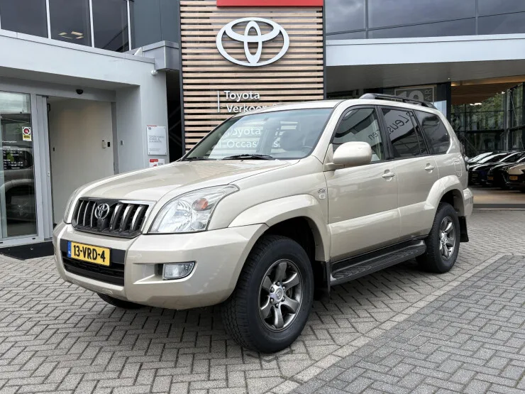 Toyota Land Cruiser (2008) — foto 1