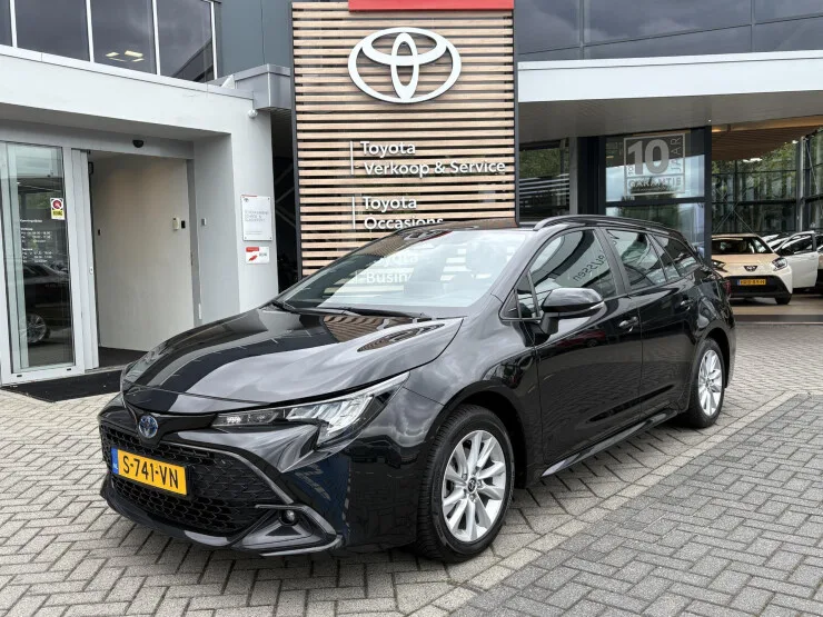 Toyota Corolla (2023) — foto 1
