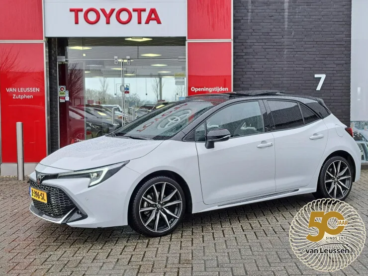 Toyota Corolla (2024) — foto 1