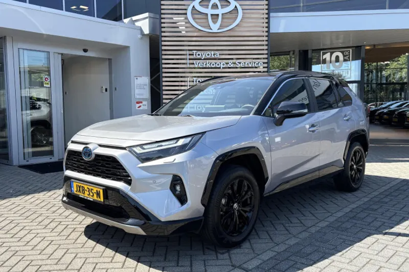 Toyota RAV4 (2024)