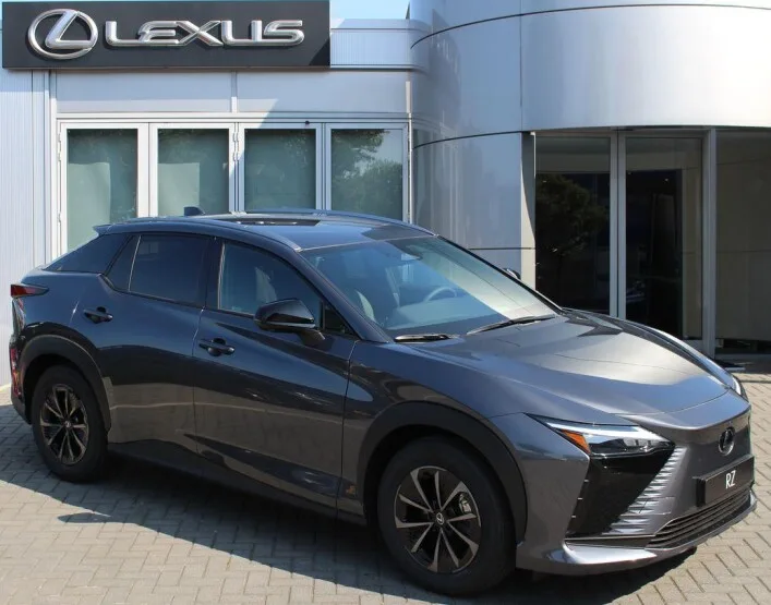 Lexus RZ (2026) — foto 1