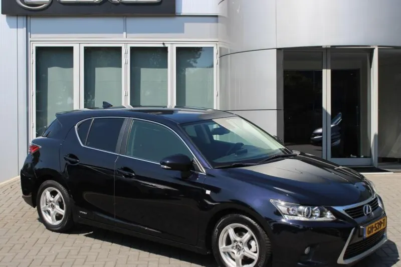 Lexus CT (2015)