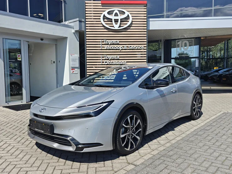 Toyota Prius (2024) — foto 1